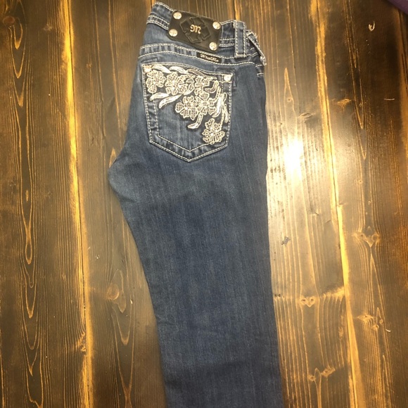 NWOT Miss Me CAPRI JP5668P Stretch Denim Dark Wash(DK 176) Embellished Pockets - Picture 3 of 10